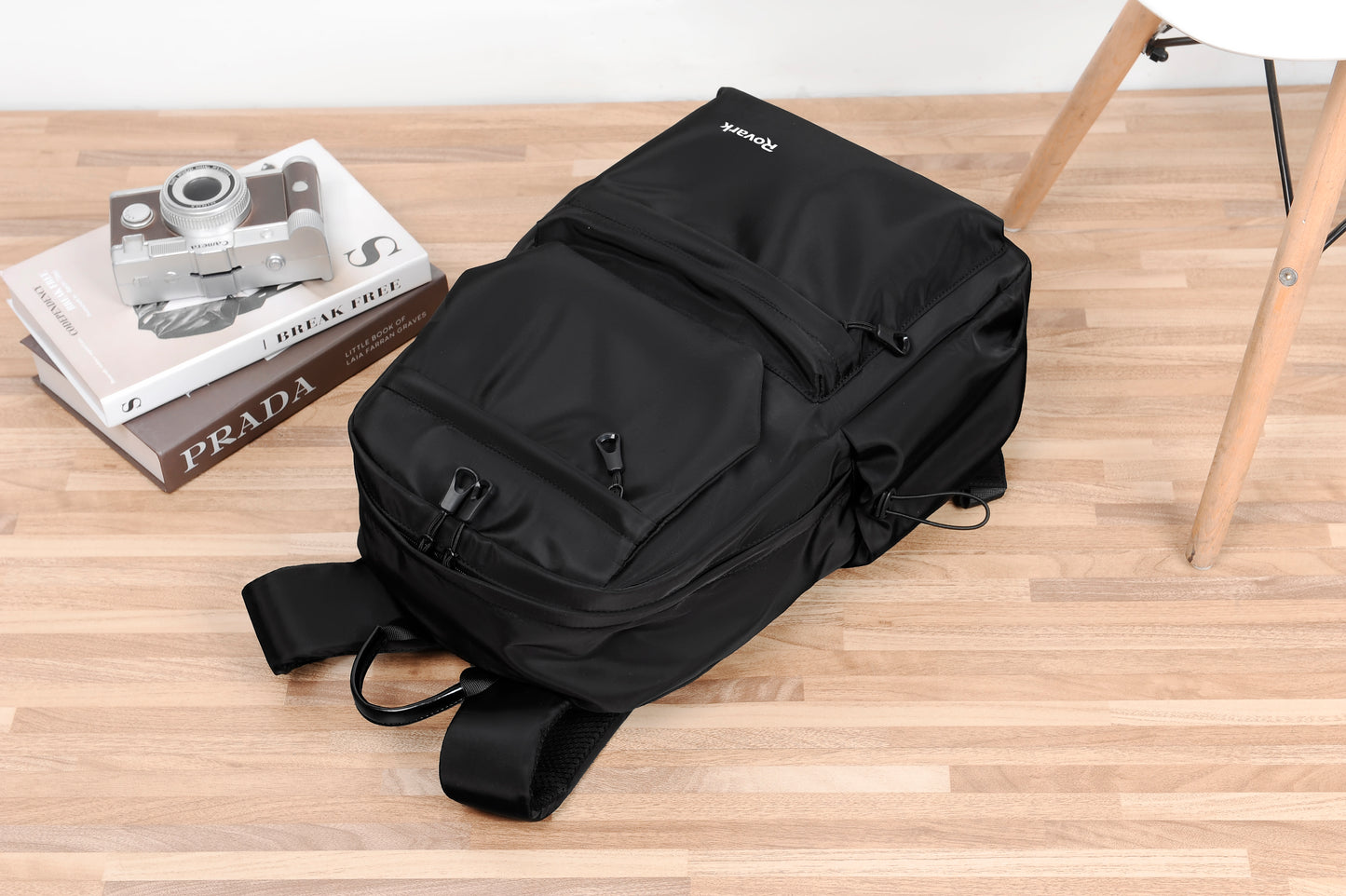 Rovark Slim Casual Backpack – USB Charging Port Black