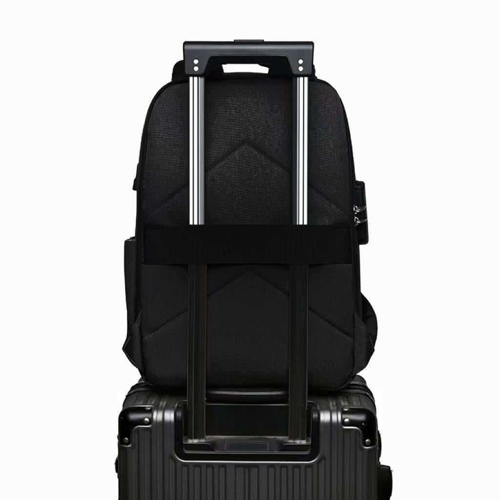 Rovark ProTech Backpack – USB Charging Port, Combination lock