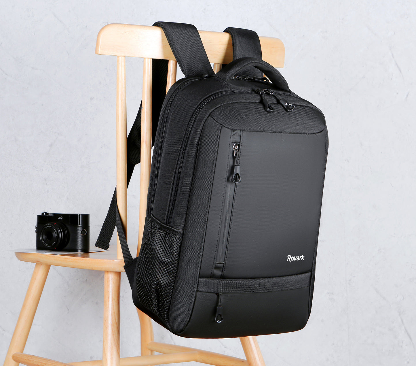 Rovark ProTech — Laptop Backpack with USB Charging Port