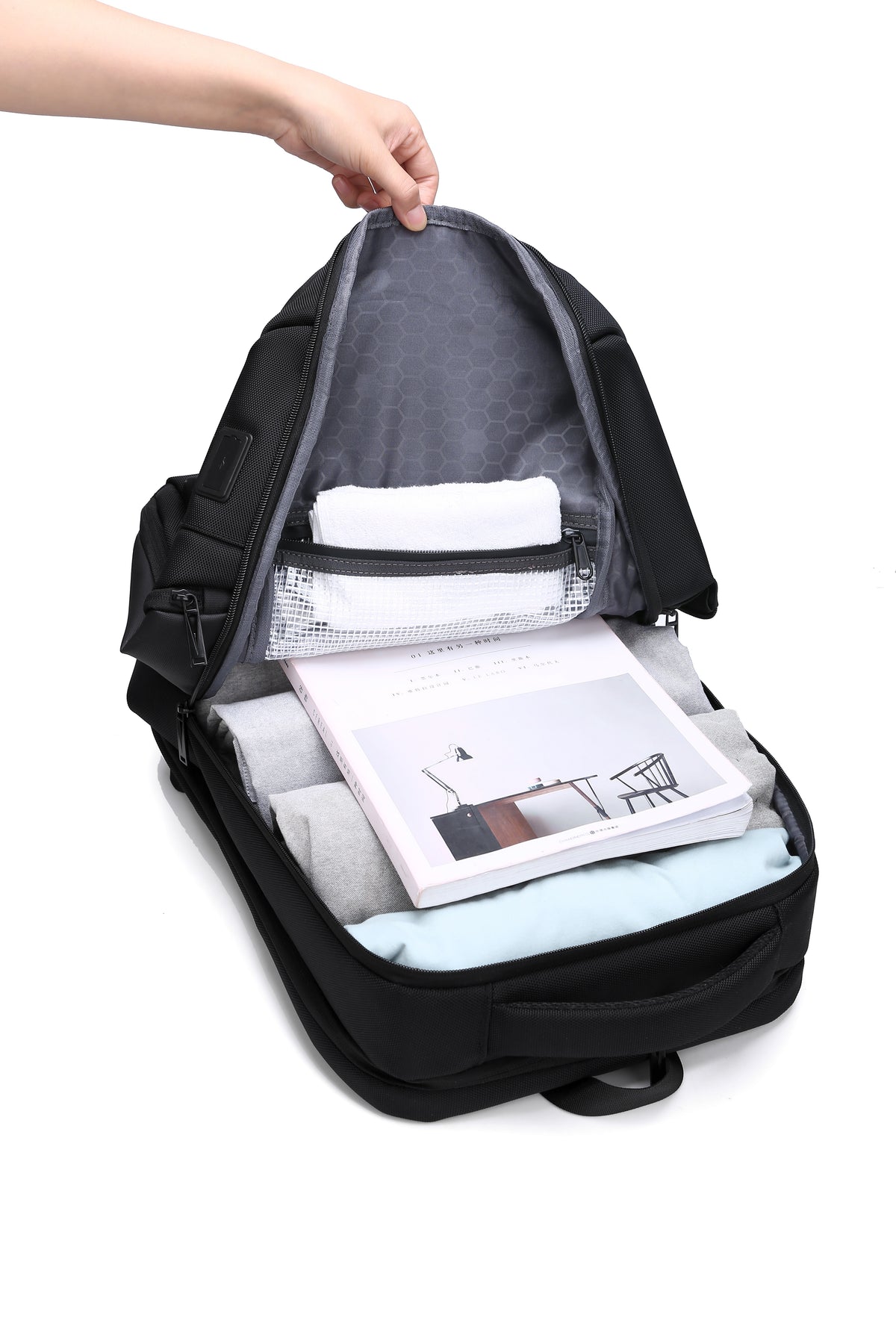 Rovark ProTech 17 Inch Laptop Backpack with USB Charging Port – Business Travel Backpack