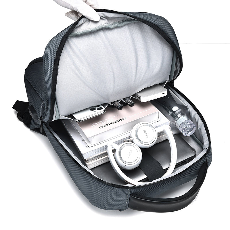 Rovark ProTech Backpack –USB Charging Port