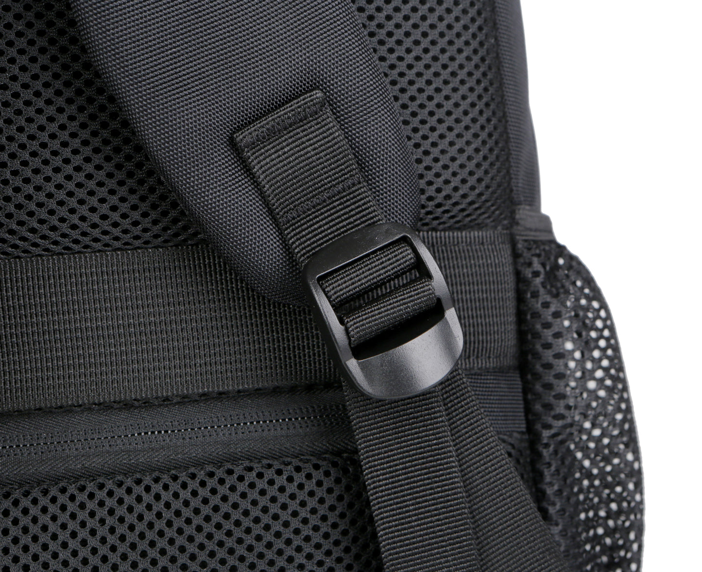 Rovark ProTech Business Laptop Backpack – USB Charging Port, Headphone Cable Port