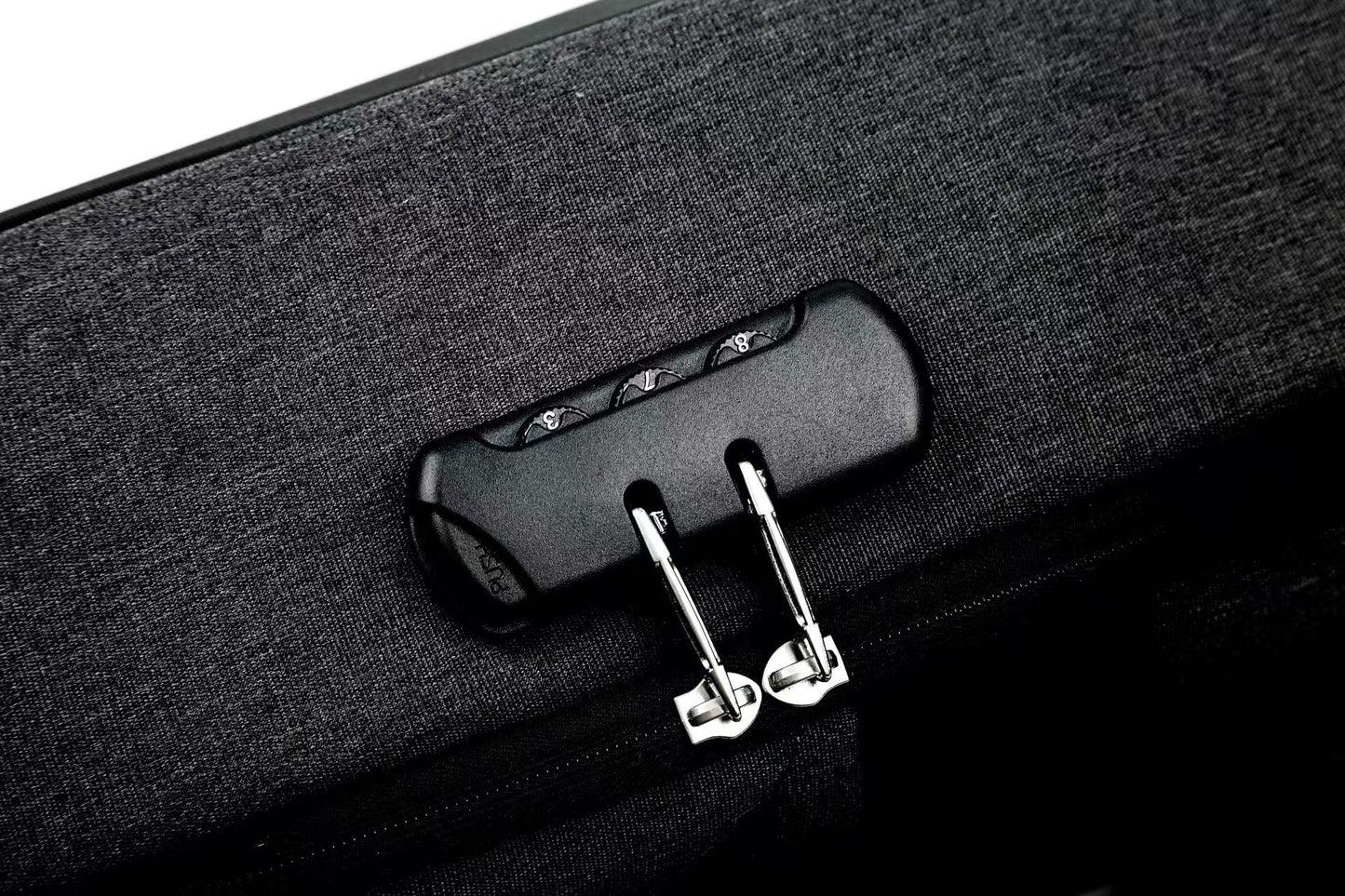 Rovark ProTech Backpack – USB Charging Port, Combination lock